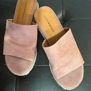 Lucky Brand size 6 genuine leather women’s sandals